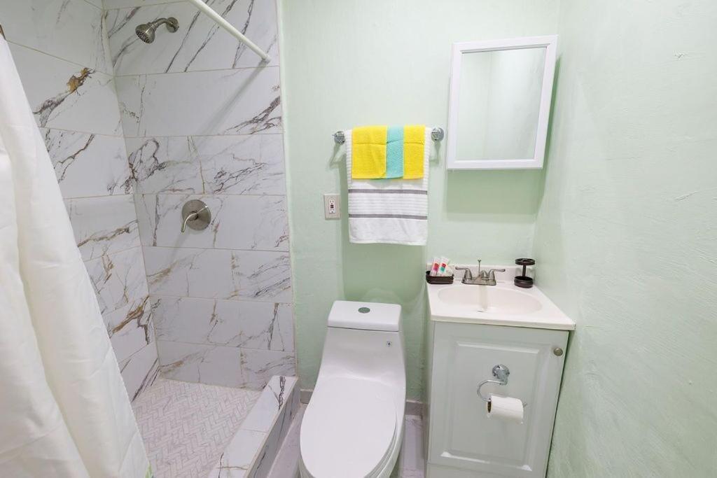 Private Suite In North Miami North Miami Beach Bagian luar foto